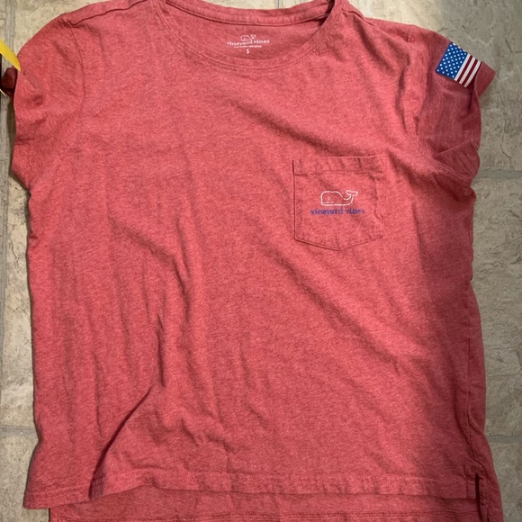 Vineyard Vines Women’s Tshirt - Picture 2 of 2